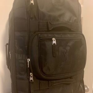 OGIO Roller Bag | Carry On | Swinging Golfer Logo